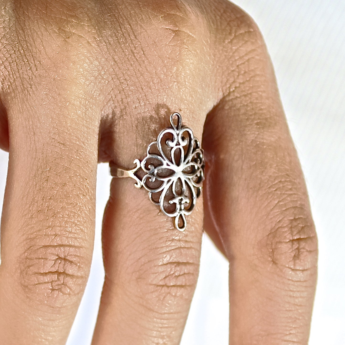 Victorian style sterling silver 925 ring band