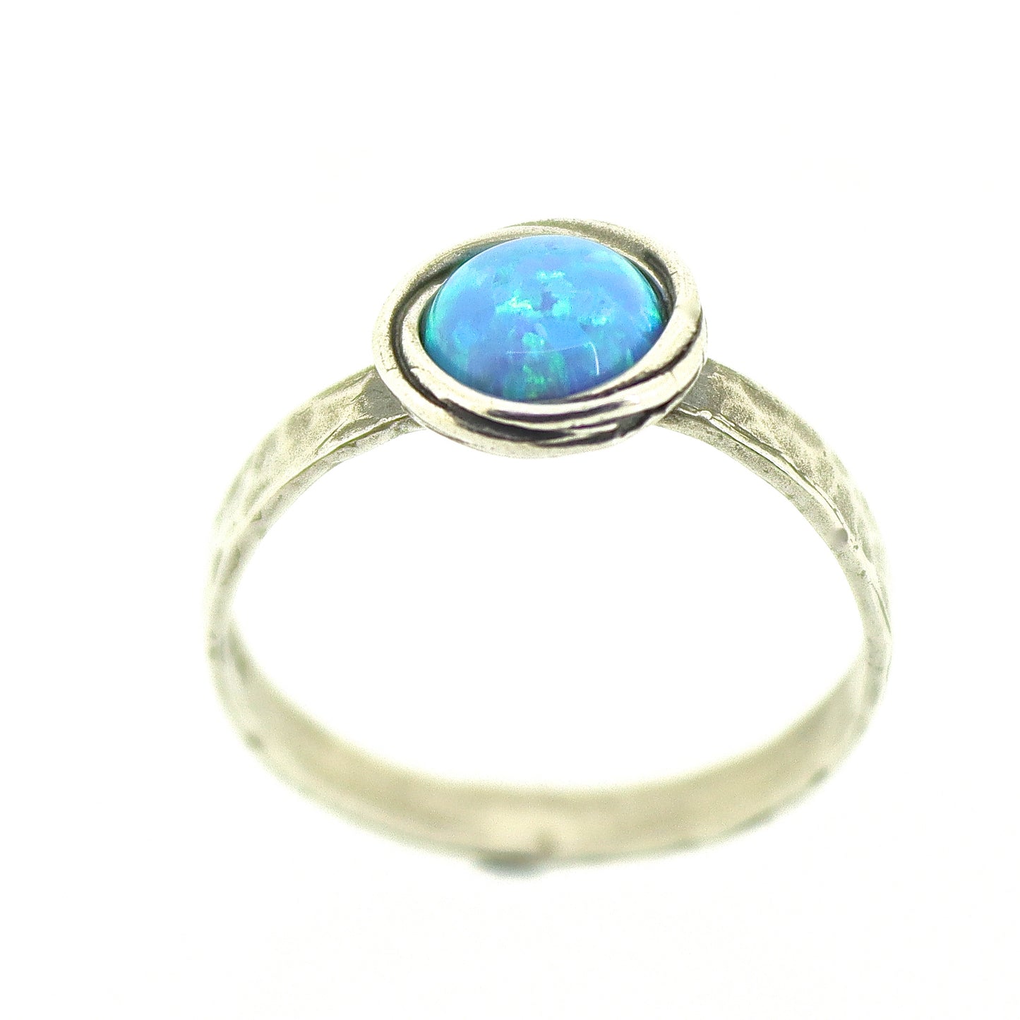 Stone stacking ring with hammered band