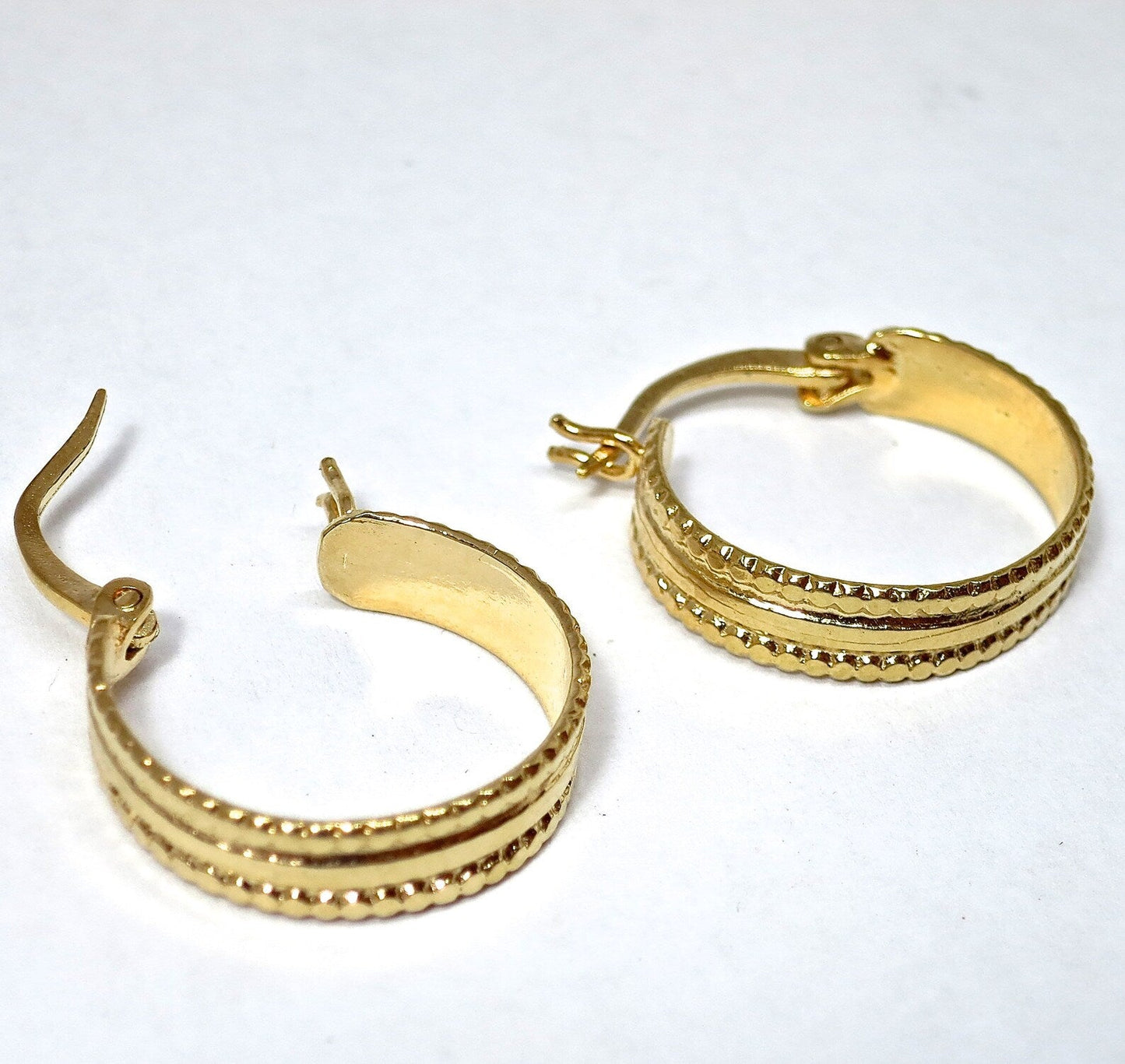 Wide solid 14k gold hoops earrings, Chunky gold hoop earrings, Real 14k solid gold hoop earrings