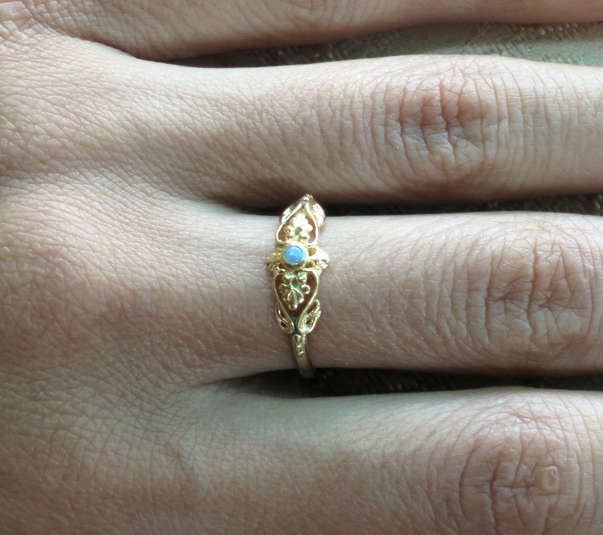 Opal victorian 14k gold ring, Blue opal solid 14k gold ring