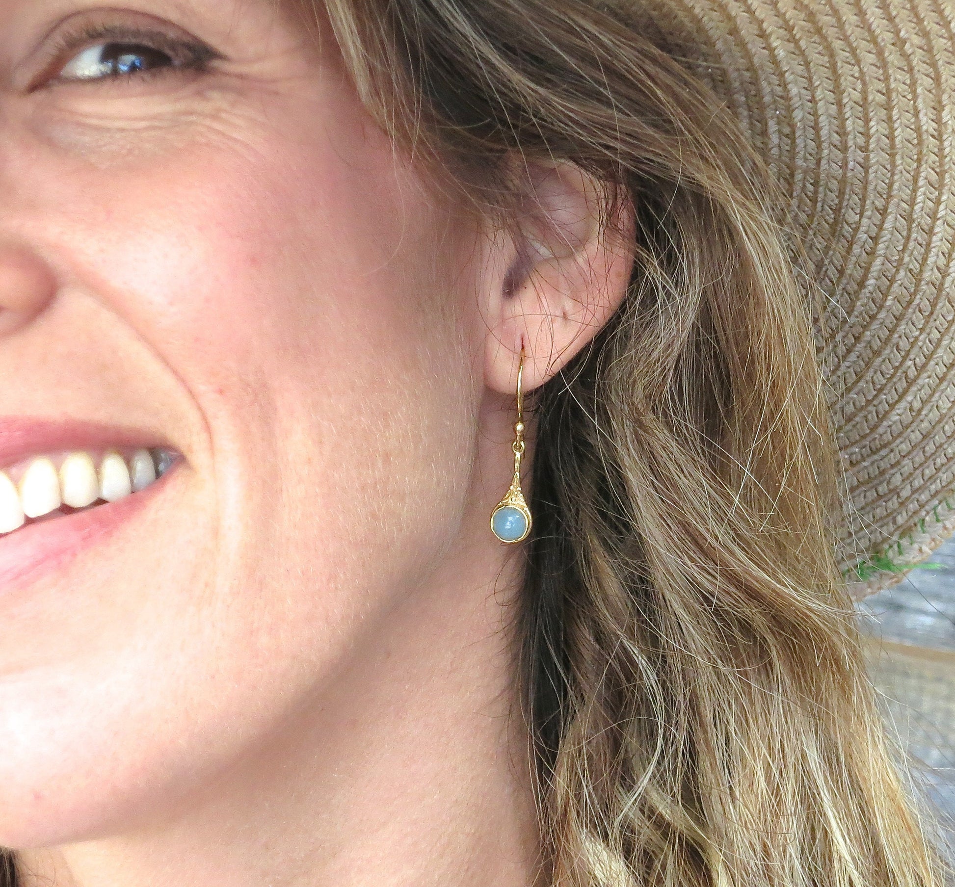 Aquamarine 14k gold dangle earrings - Handcrafted Gemstone Jewelry