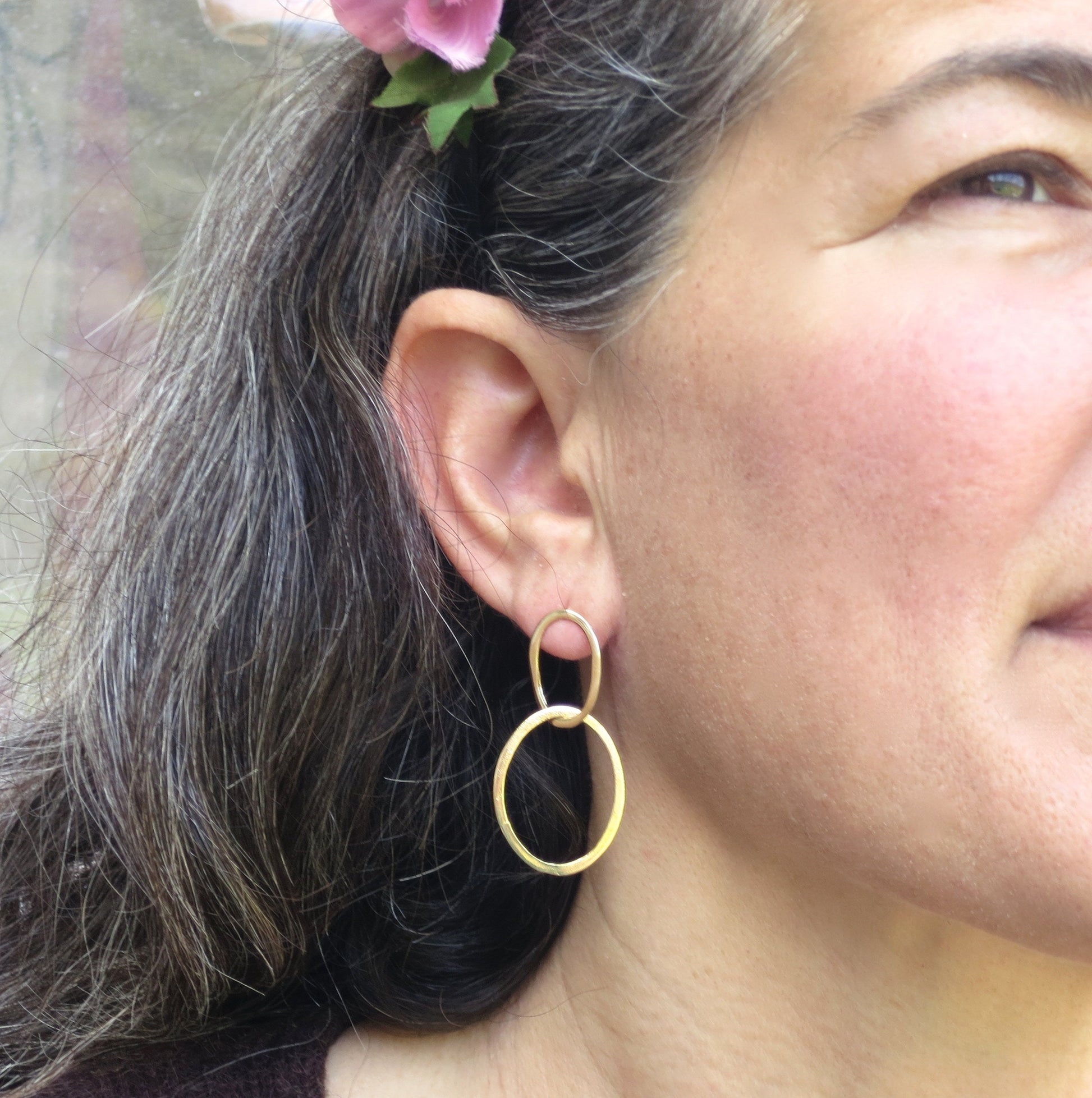 Link 14k gold dangle earrings