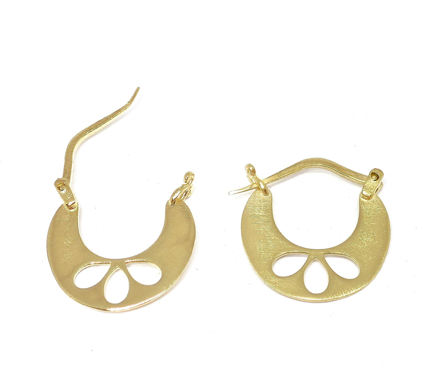 Flower 14K Gold hoop earrings for women