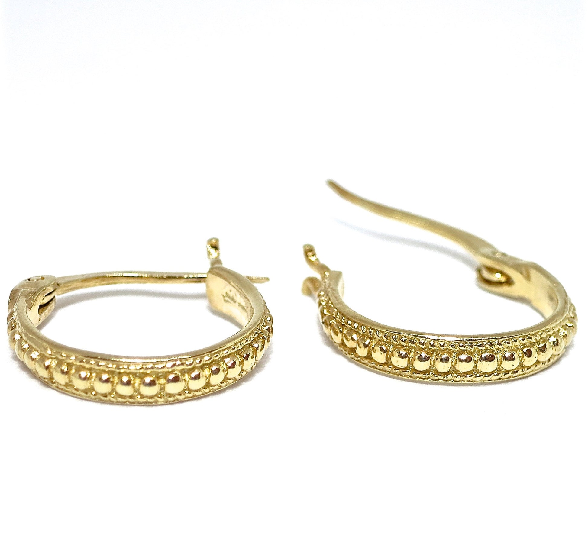 Small solid 14k gold hoop earrings, Vintage style hoop earrings