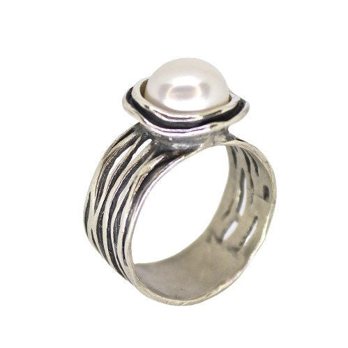 Pearl ring, Wide sterling silver 925 elegant ring