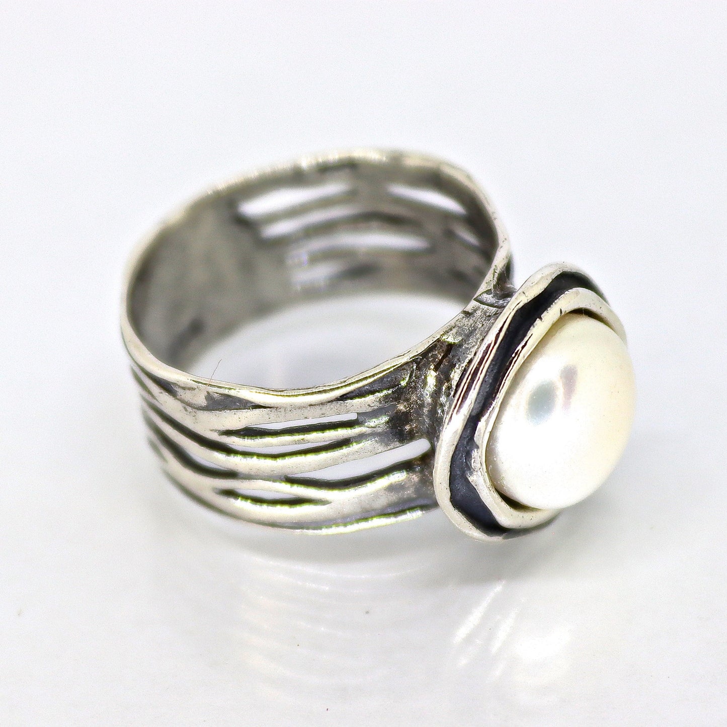 Pearl ring, Wide sterling silver 925 elegant ring