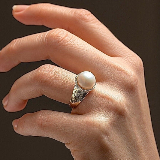 Pearl gold hammered ring band, Solid 14k gold pearl ring band