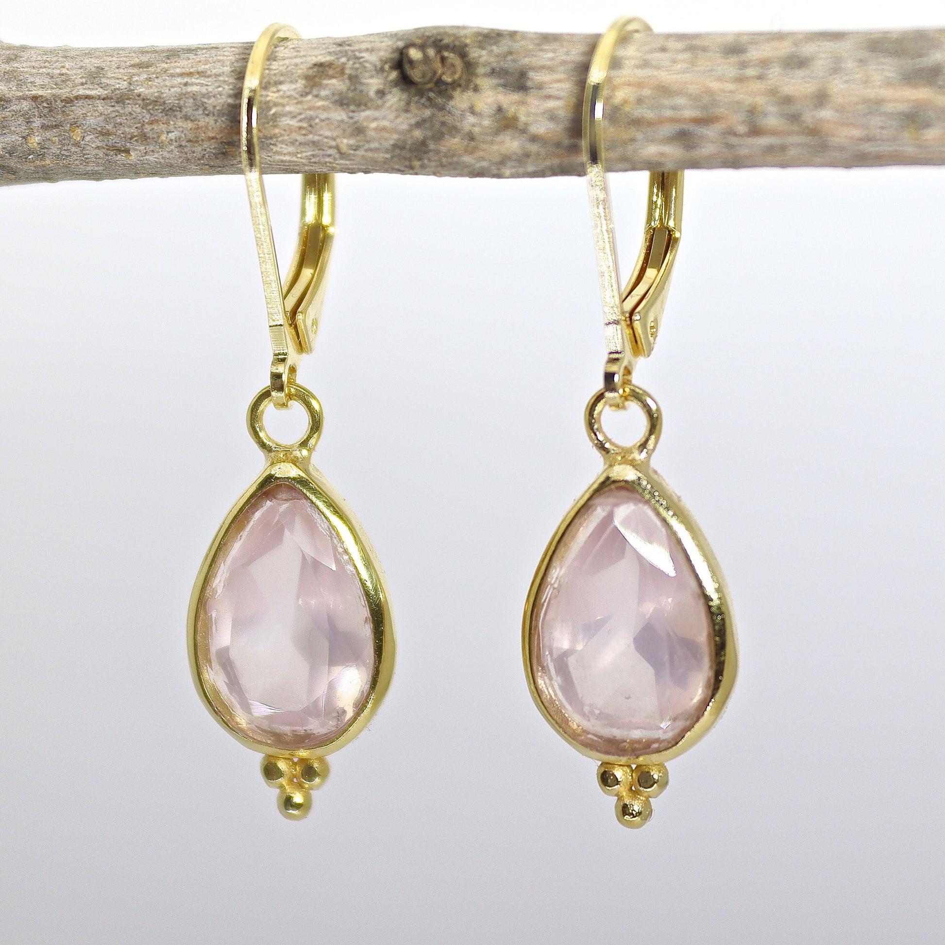 Rose quartz in 14k gold teardrop dangle earrings
