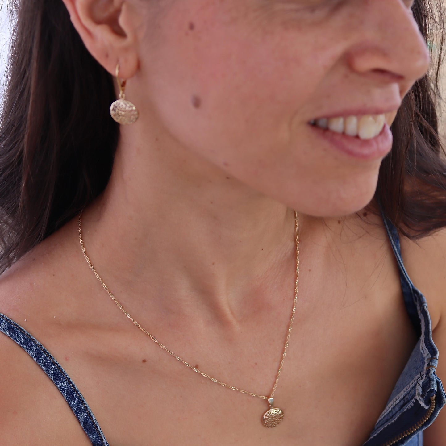 Filigree necklace, Solid 14k gold round necklace pendant