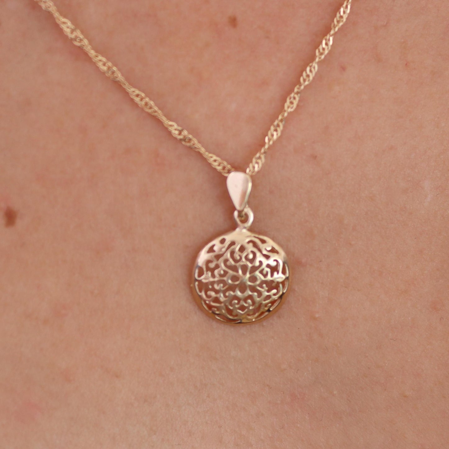Filigree necklace, Solid 14k gold round necklace pendant