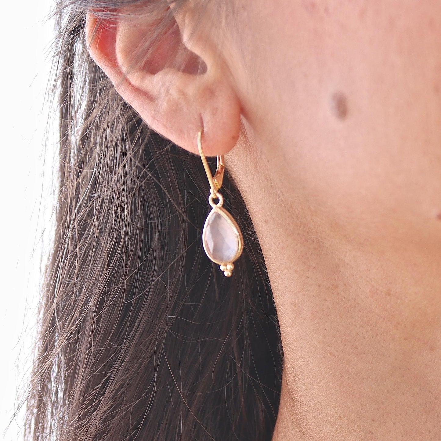 Rose quartz in 14k gold teardrop dangle earrings