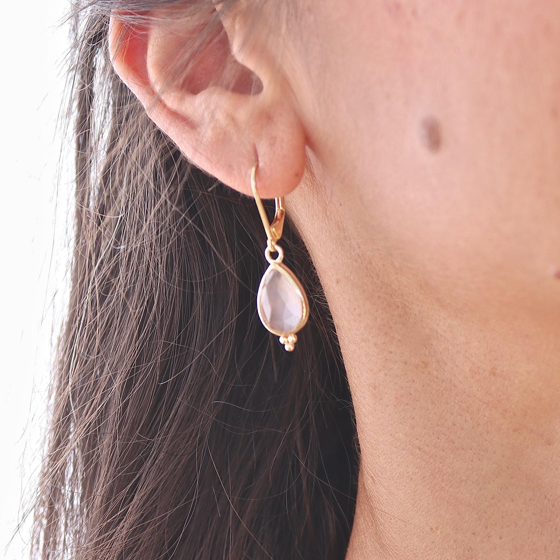 Rose quartz in 14k gold teardrop dangle earrings