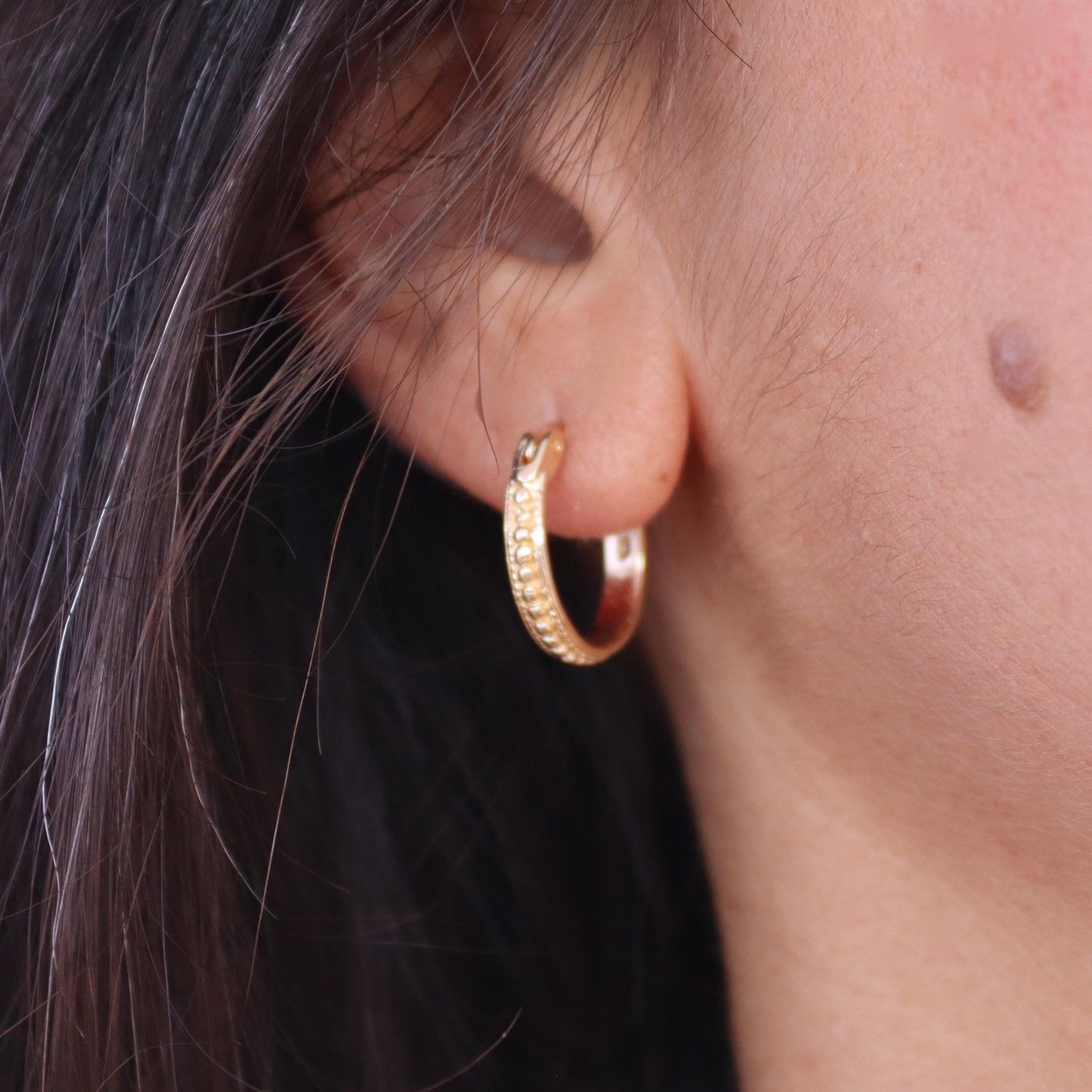 Small solid 14k gold hoop earrings, Vintage style hoop earrings