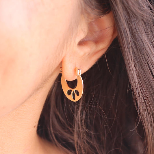 Flower 14K Gold hoop earrings for women