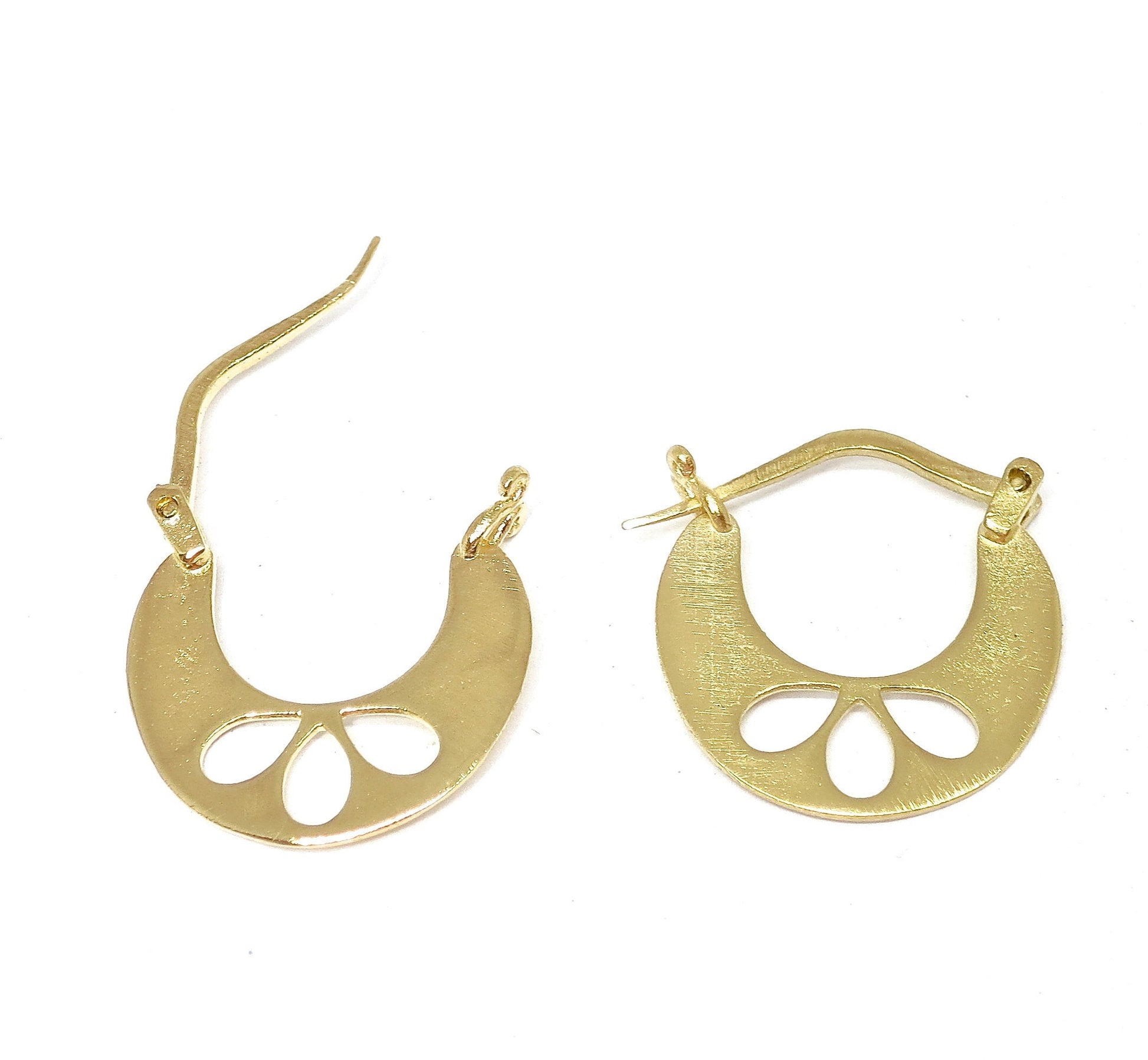 Flower 14K Gold hoop earrings for women