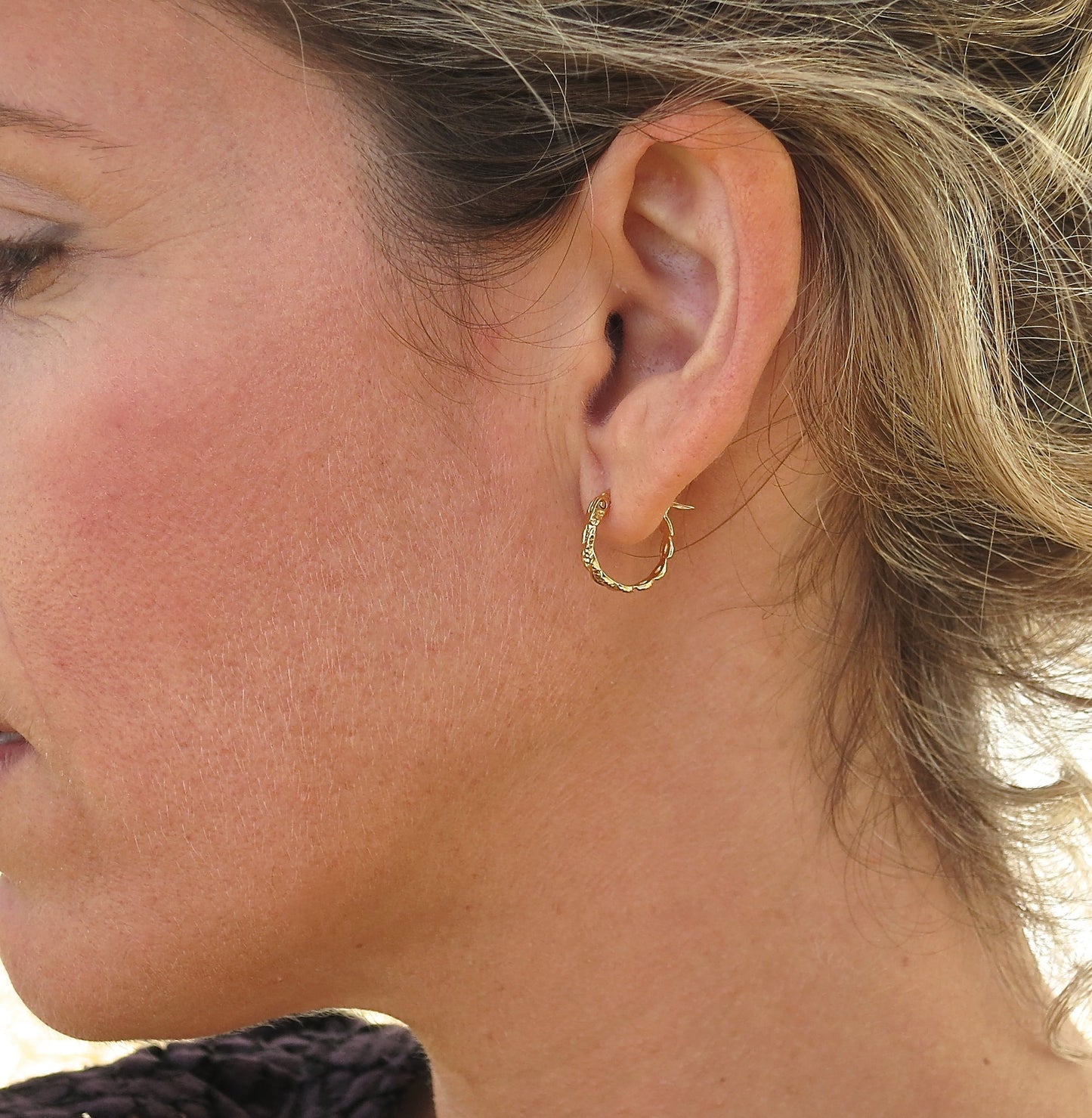 Solid 14k gold hoop earrings, Huggie 14k gold hoops