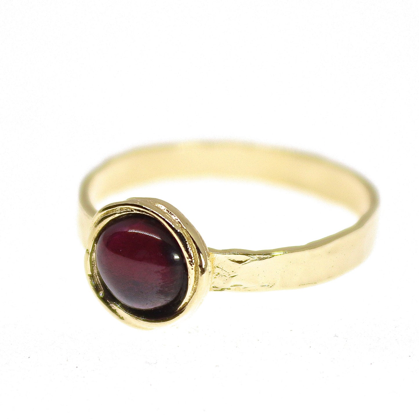 Garnet gold ring, Red stone solid 14k gold ring band, Hammered gold ring