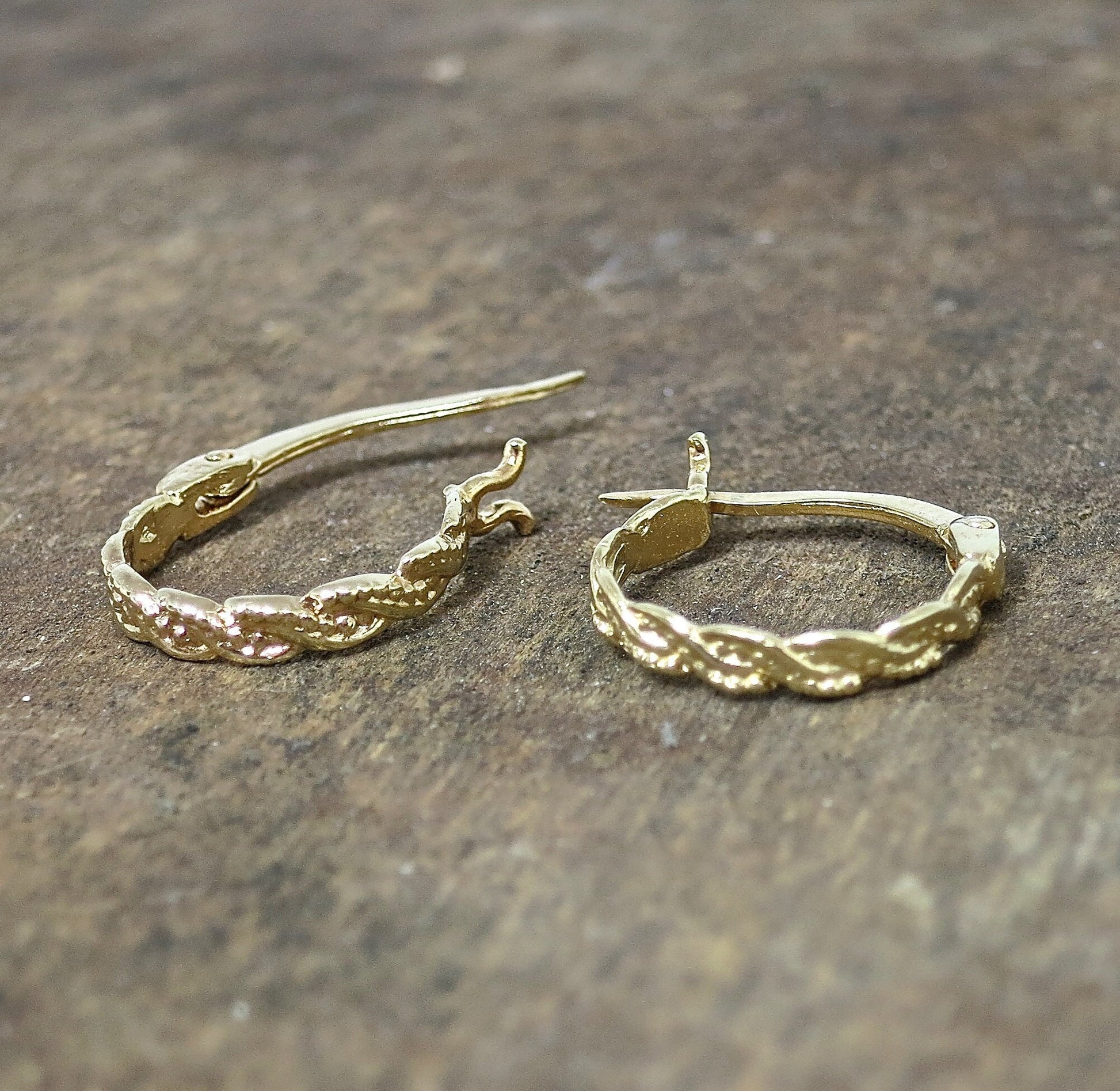 Solid 14k gold hoop earrings, Huggie 14k gold hoops