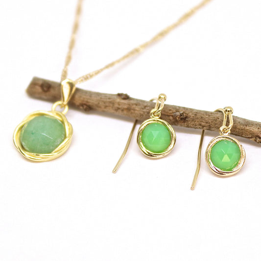 Green stone gold dangle earrings and necklace pendant