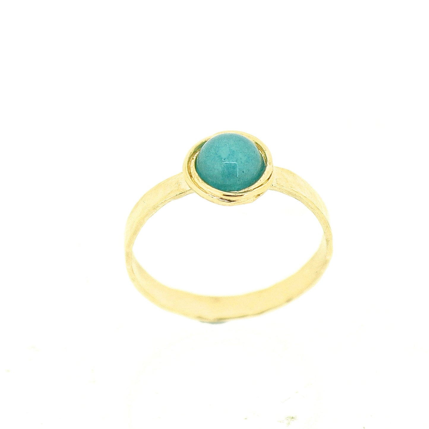 Jade gold ring, Green stone solid 14k gold ring band, Hammered gold ring with stone