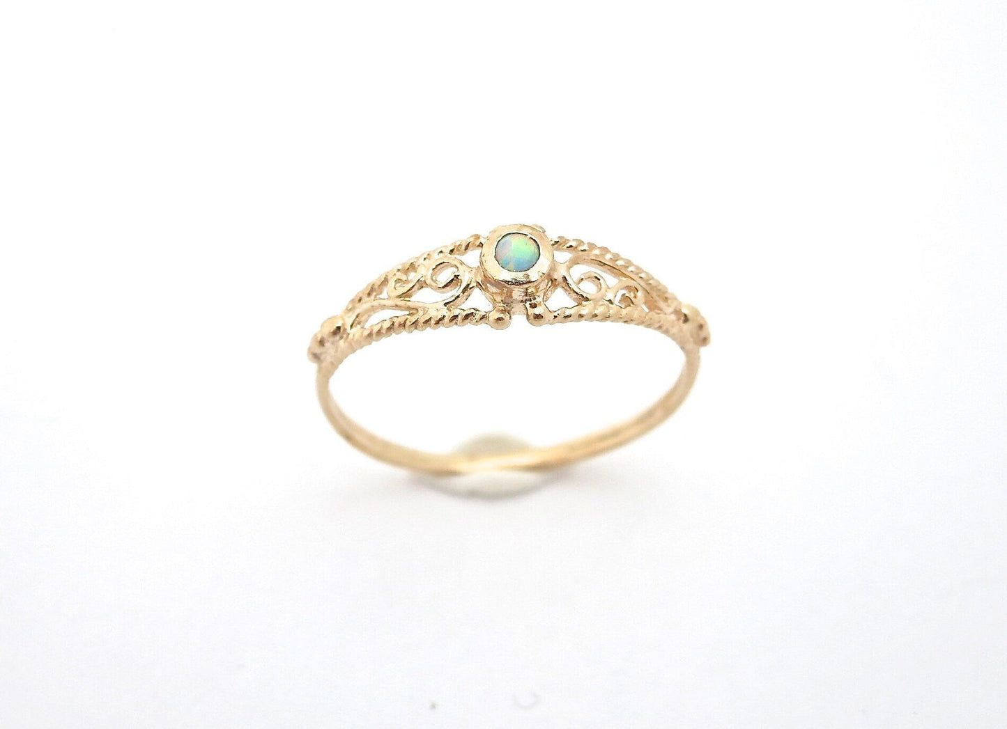 Emerald ring, 14K gold filigree gold ring