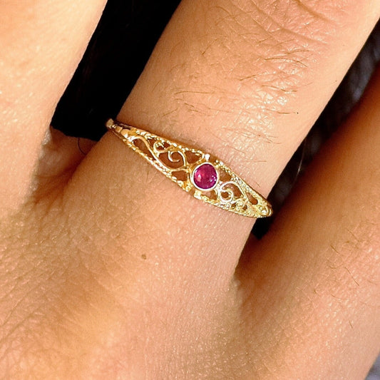 Ruby ring, 14K gold filigree gold ring